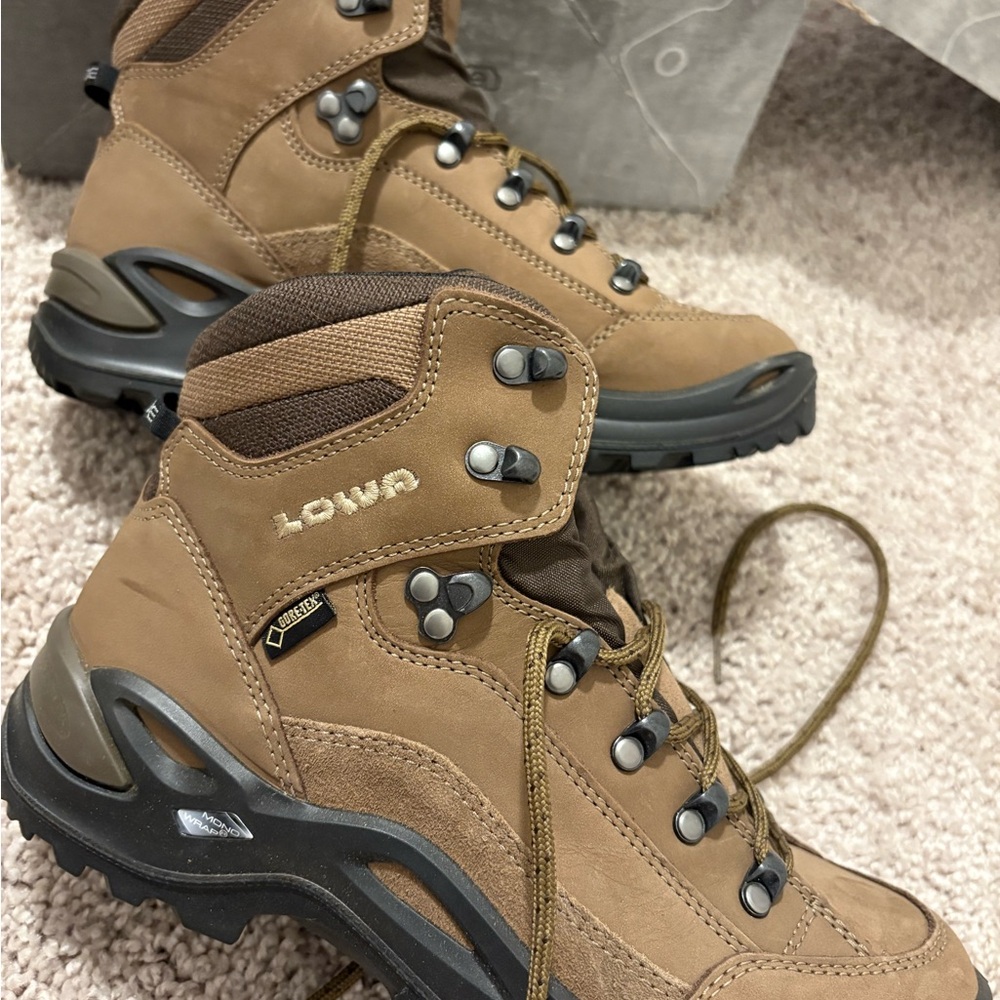 Lowa Gray Renegade GTX Mid Boots